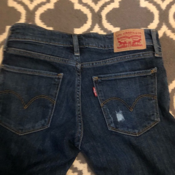 Levi Jeans women size 24 - Picture 1 of 3